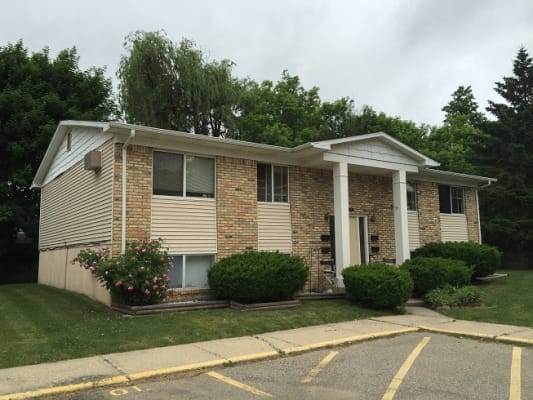 Oak Park Manor property